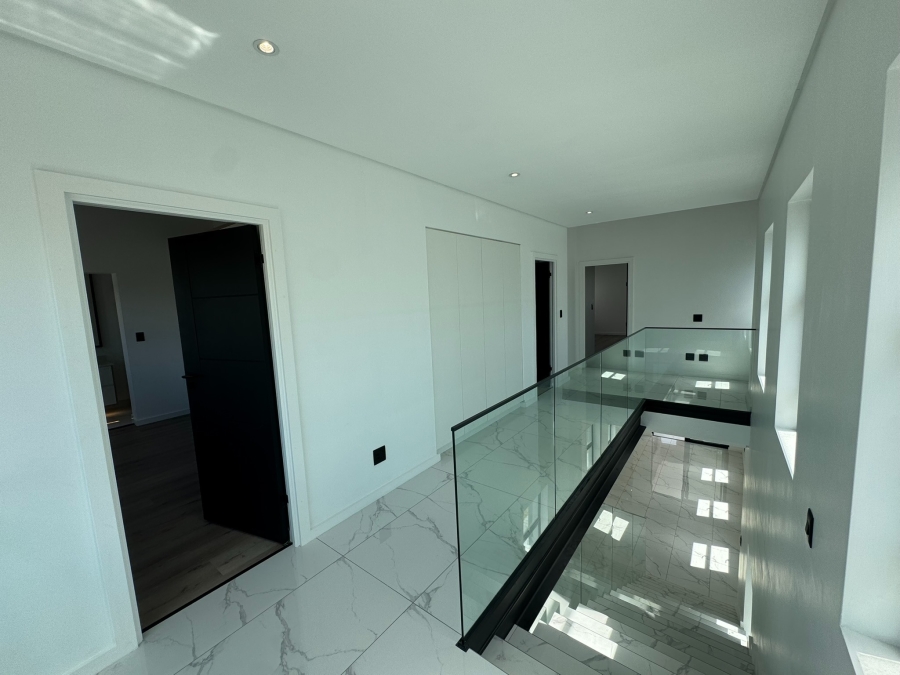 3 Bedroom Property for Sale in Sandown Western Cape